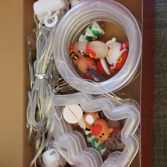 Madala USB Christmas Icicle Lights Featuring Santa and Friends with Remote - Picture 3 of 9